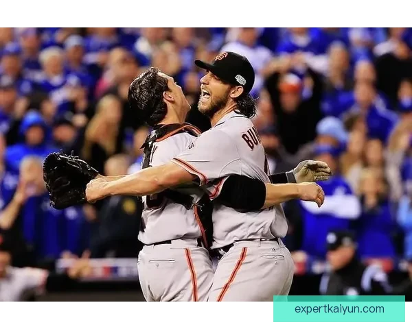 阿兹蒙全力以赴，迎来表现亮眼，助力球队重返巅峰