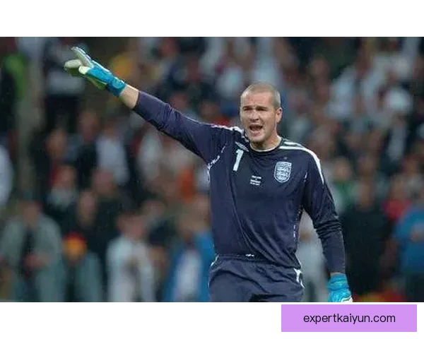 英超门将罗宾逊近期表现稳健，状态持续提升